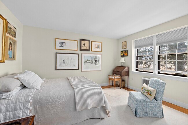 12 Kilsyth Ter, Unit 24