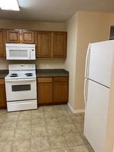 108 N 6th St in Godley, TX - Building Photo - Building Photo