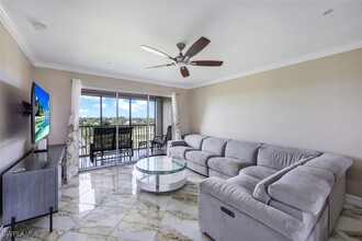 190 Pebble Beach Blvd in Naples, FL - Building Photo - Building Photo