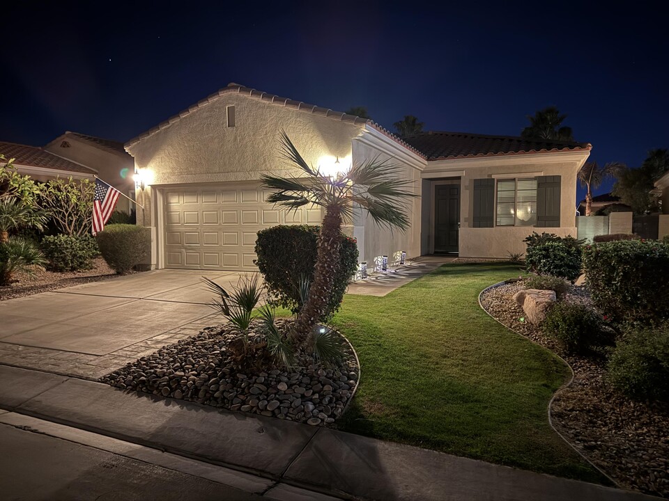 81919 Avenida Bienvenida in Indio, CA - Building Photo