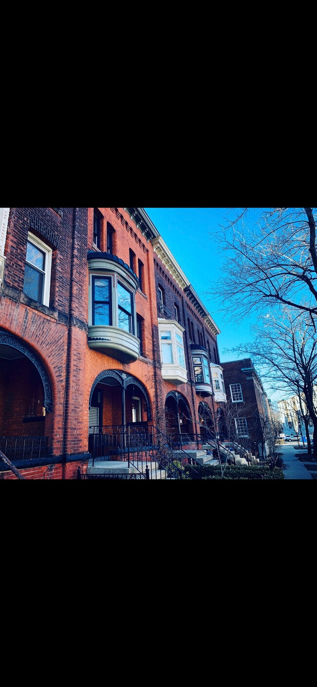 178 N Pearl St, Unit 1