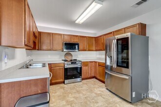 3 Blackberry Ln in Port Wentworth, GA - Building Photo - Building Photo