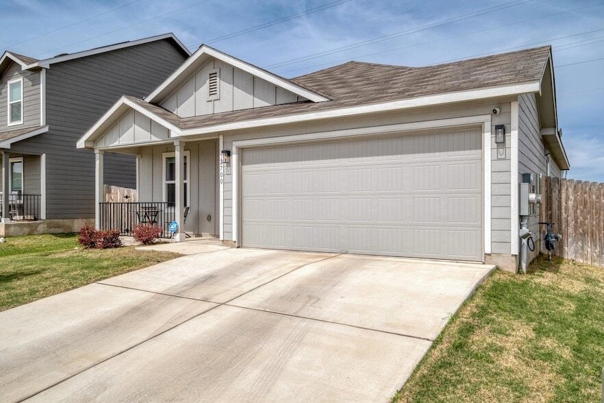 2700 Schwartz Ln in Pflugerville, TX - Foto de edificio