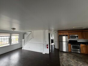 314 3rd St, Unit #2 in Dunellen, NJ - Building Photo - Building Photo