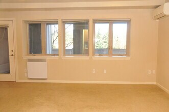 5040 Ivanhoe Pl NE in Seattle, WA - Building Photo - Building Photo