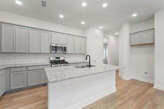10518 William Pk Dr in Missouri City, TX - Building Photo - Building Photo