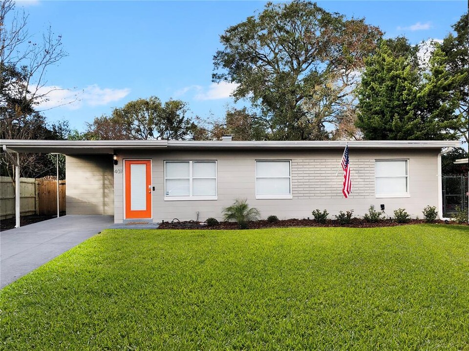 407 E Crystal Lake St in Orlando, FL - Building Photo