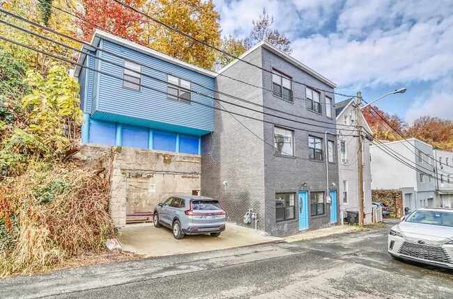 property at 9017 Riverside Pl