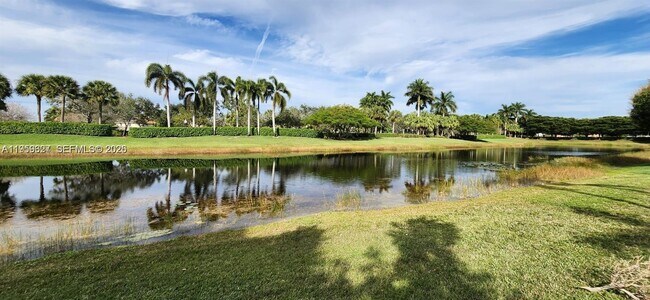 866 Golden Cane Dr in Weston, FL - Building Photo - Building Photo
