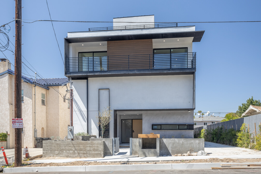 1943 Carmen Ave in Los Angeles, CA - Building Photo