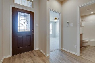 311 High Pt Wy in Justin, TX - Building Photo - Building Photo