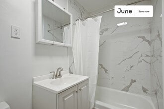 235 W 63rd St, Unit 1C in New York, NY - Building Photo - Building Photo