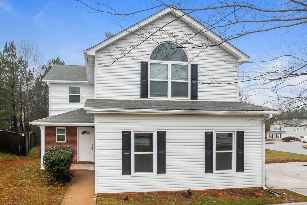 2962 Knoll View Pl in Douglasville, GA - Building Photo