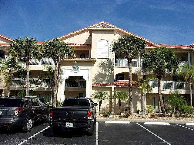property at 464 Bouchelle Dr