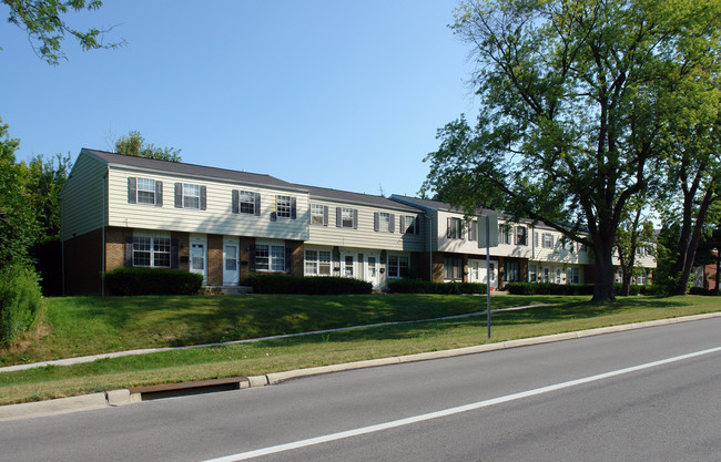 237 W Indiana Ave in Perrysburg, OH - Foto de edificio - Building Photo