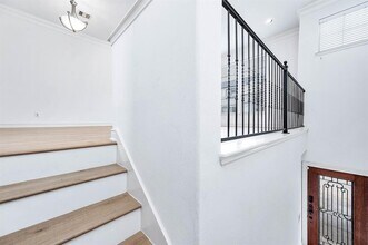 5819 Katy St in Houston, TX - Building Photo - Building Photo