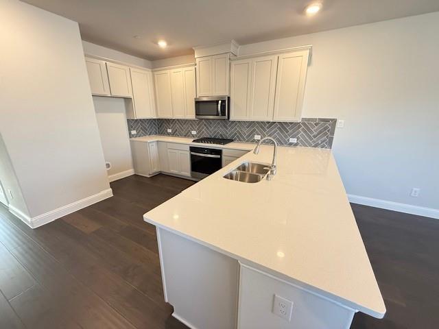 property at 305 Blackthorne Dr