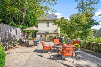 49 Weaver St in Larchmont, NY - Building Photo - Building Photo