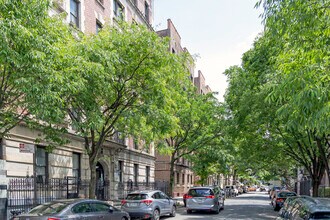 531 W 156th St in New York, NY - Foto de edificio - Building Photo