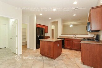 17661 W Lundberg St in Surprise, AZ - Foto de edificio - Building Photo