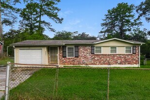 6641 Wealthy Ct in Riverdale, GA - Building Photo
