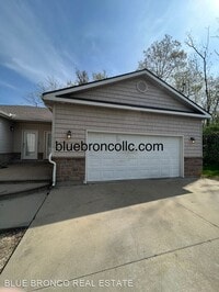 10538 E 45th Terrace