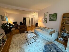 87 Browne St, Unit 1 in Brookline, MA - Building Photo - Building Photo