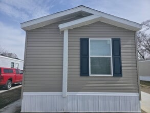 3510 N 9th St in Carter Lake, IA - Building Photo - Building Photo