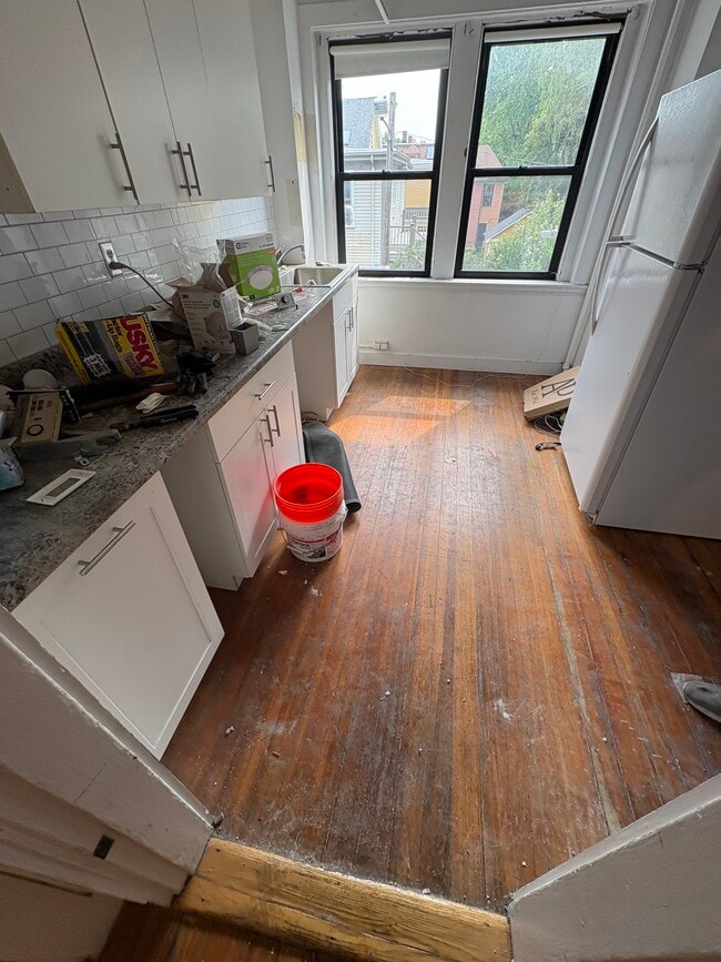 2020 Massachusetts Ave, Unit 1 in Cambridge, MA - Building Photo - Building Photo
