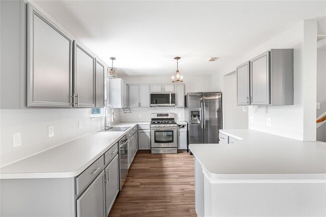 11307 Sugar Bowl Dr in Tomball, TX - Building Photo - Building Photo