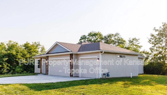 3312 SE 22nd St in Topeka, KS - Building Photo - Building Photo