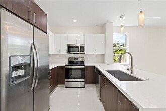1434 SW 4th Ave in Fort Lauderdale, FL - Building Photo - Building Photo