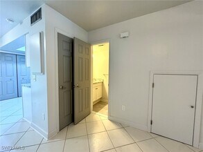 16080 Dublin Cir in Ft. Myers, FL - Building Photo - Building Photo