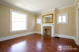 55 E Oakland Ave in Columbus, OH - Building Photo - Building Photo