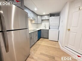 7 Delaware Pl, Unit 1 in Boston, MA - Building Photo
