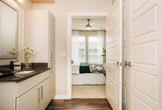 Amelia Farmers Market in Dallas, TX - Building Photo - Interior Photo