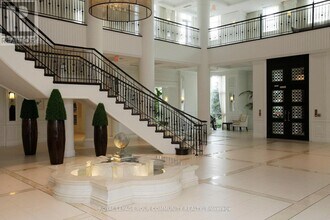 25 Greenview Ave in Toronto, ON - Building Photo - Building Photo