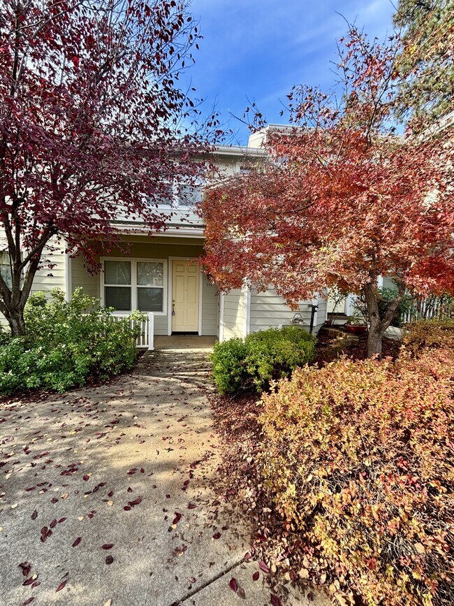 114 Ironhorse Place in Grass Valley, CA - Building Photo - Building Photo