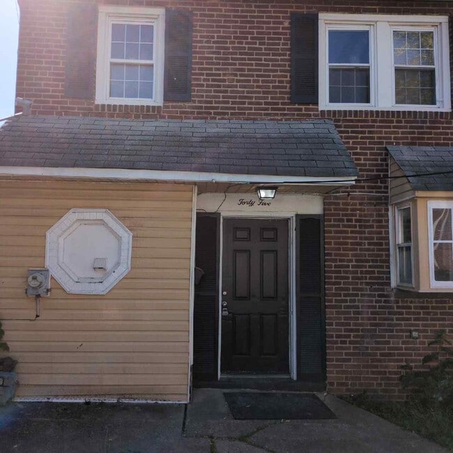 property at 45 S Pennewell Dr