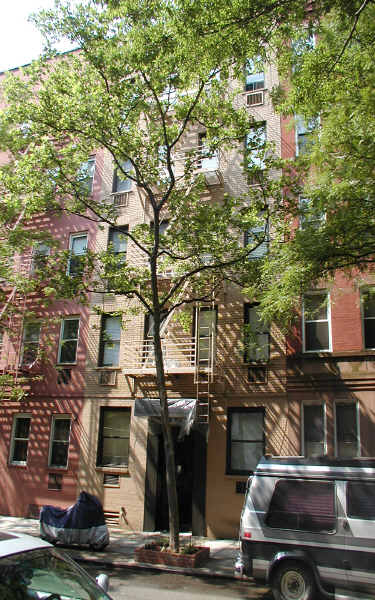 324 E 83rd St in New York, NY - Building Photo - Building Photo