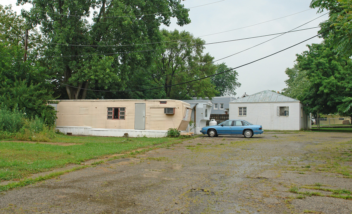 1935 Zimmerman Rd in Fairborn, OH - Building Photo