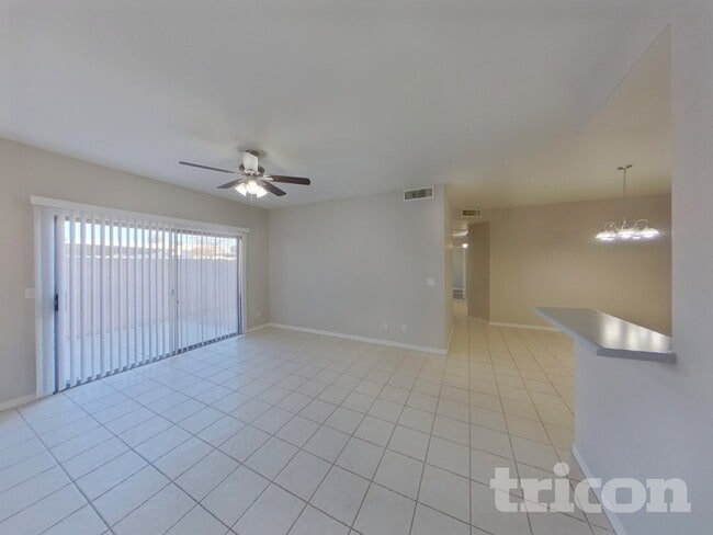 1406 W Emerald Ave in Mesa, AZ - Building Photo - Building Photo