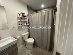 407 Dudley St, Unit #1 in Boston, MA - Building Photo - Building Photo