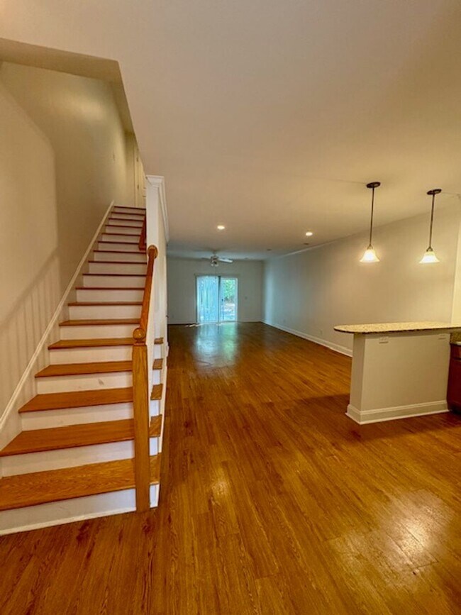property at 4942 Date Palm Dr