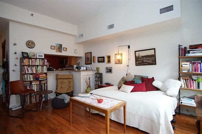 158 Wayne St in Jersey City, NJ - Building Photo - Building Photo
