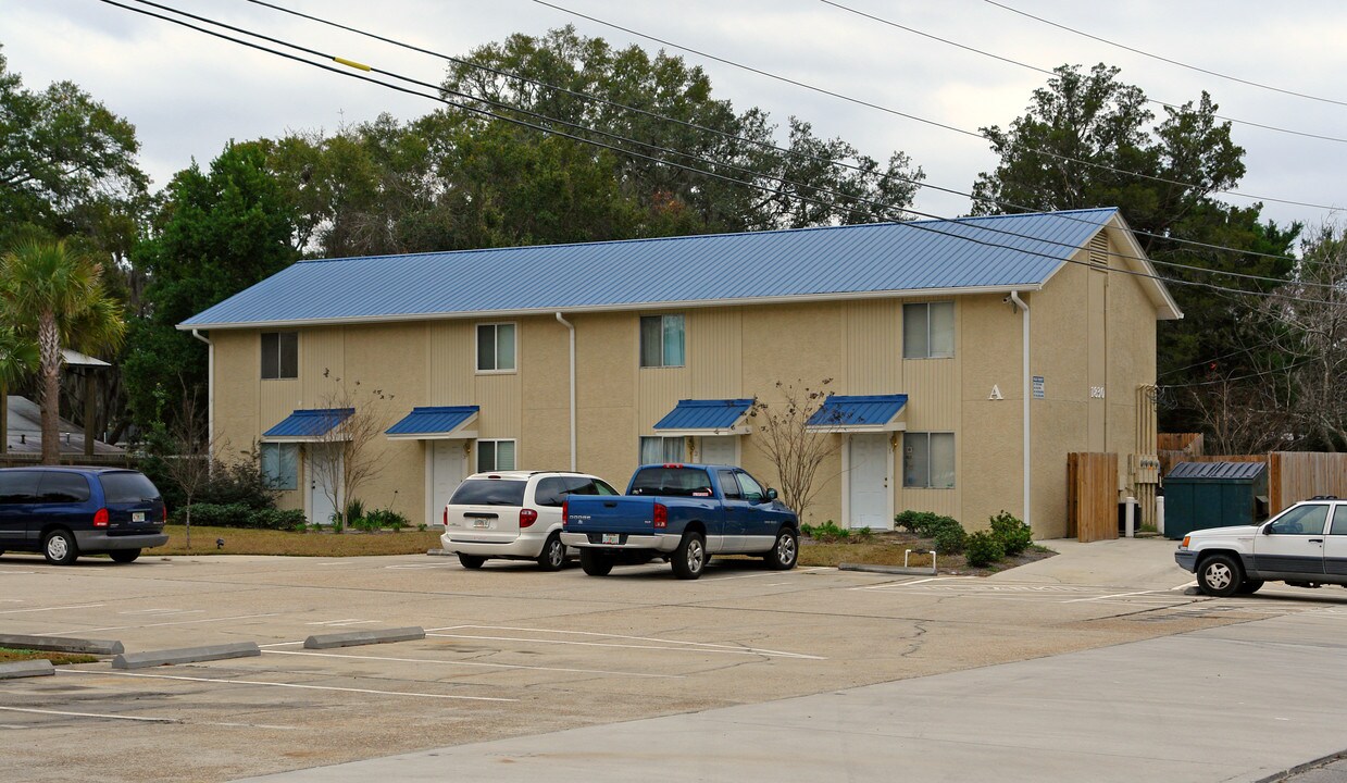 1830 High Ave in Panama City, FL - Foto de edificio