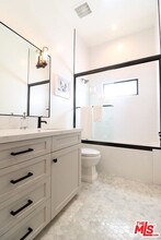 1247 S Plymouth Blvd in Los Angeles, CA - Building Photo - Building Photo