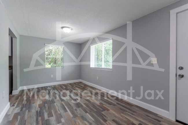 214 E 2nd St in Jacksonville, FL - Building Photo - Building Photo