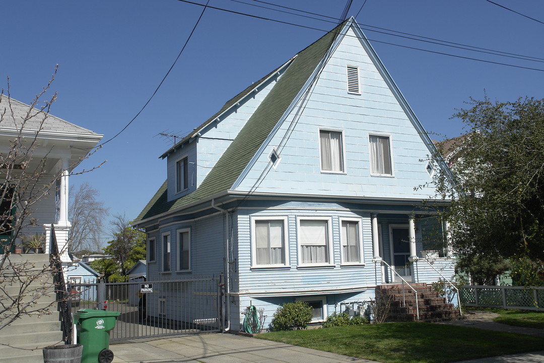 457 Santa Clara Ave in Alameda, CA - Building Photo