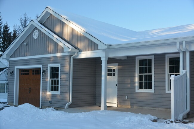 4893 W Swamp Rd in Doylestown, PA - Building Photo - Building Photo